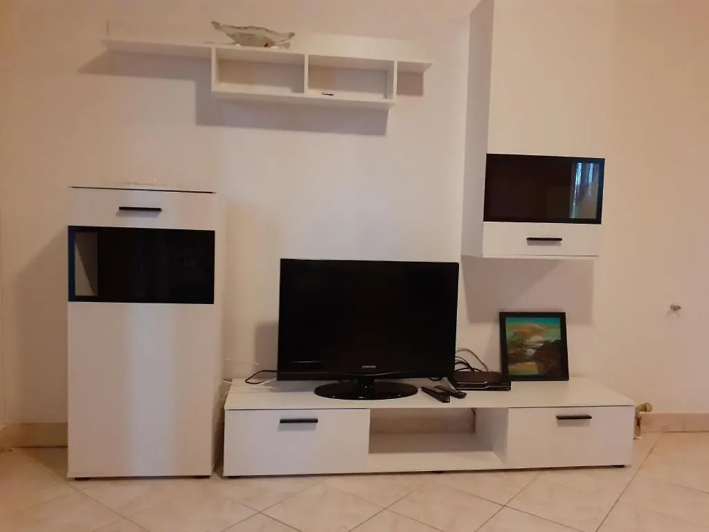 Apartment 696-7 For 4+2 Pers. In Lopar
